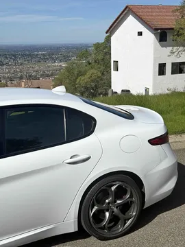 2019 Alfa Romeo Giulia Giulia