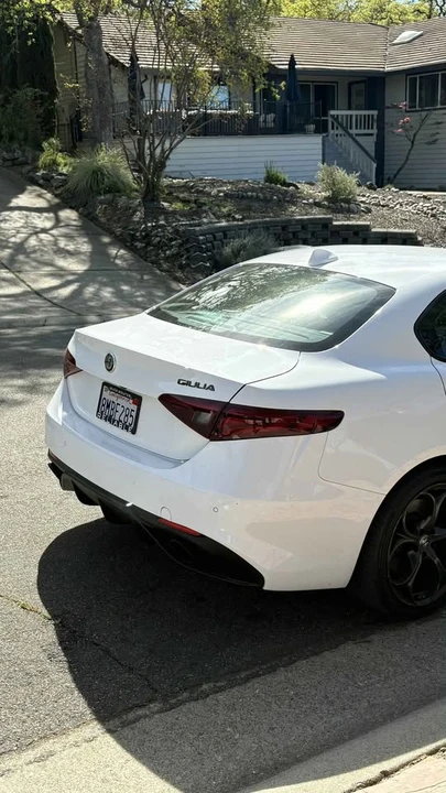 2019 Alfa Romeo Giulia - Image 4 of 8