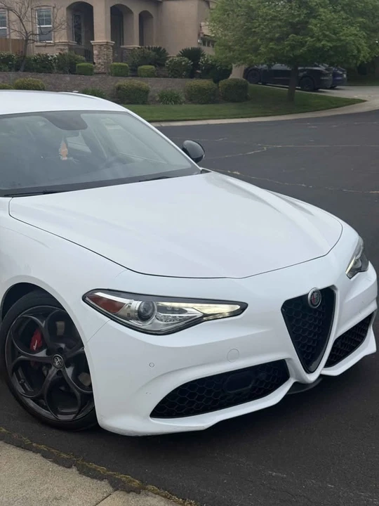 2019 Alfa Romeo Giulia - Image 8 of 8