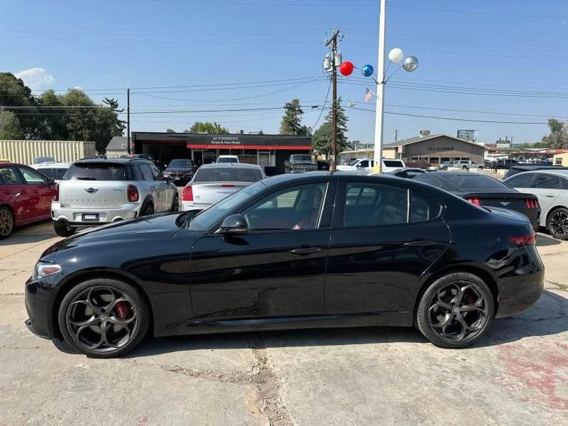 2019 Alfa Romeo Giulia - Image 5 of 18