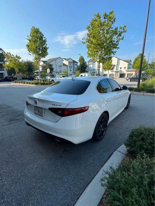2019 Alfa Romeo Giulia - Image 4 of 9