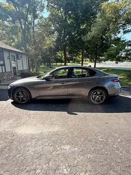 2019 Alfa Romeo Giulia Giulia