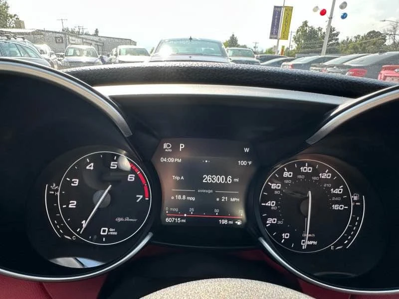 2019 Alfa Romeo Giulia - Image 12 of 18