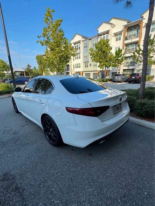 2019 Alfa Romeo Giulia - Image 3 of 9