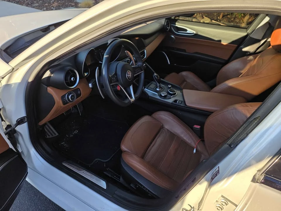 2019 Alfa Romeo Giulia - Image 5 of 13