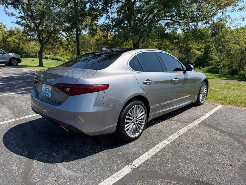 2019 Alfa Romeo Giulia - Image 2 of 18