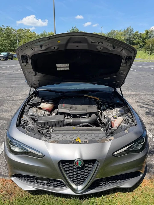 2019 Alfa Romeo Giulia - Image 6 of 18