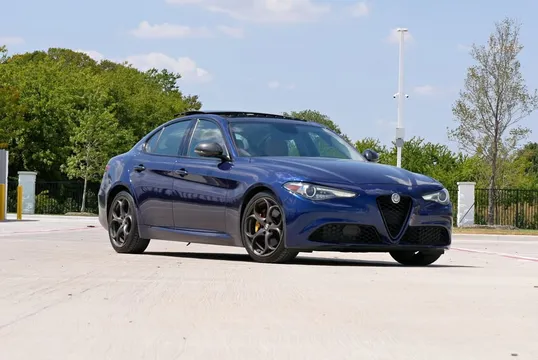 2019 Alfa Romeo Giulia Giulia