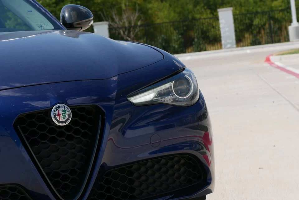 2019 Alfa Romeo Giulia - Image 4 of 16