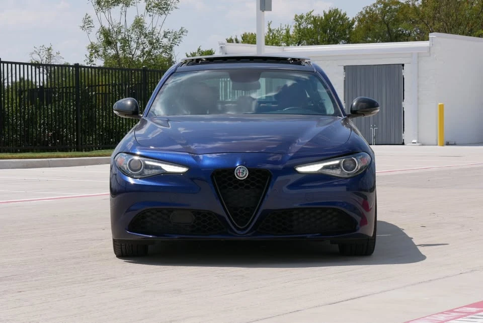 2019 Alfa Romeo Giulia - Image 2 of 16