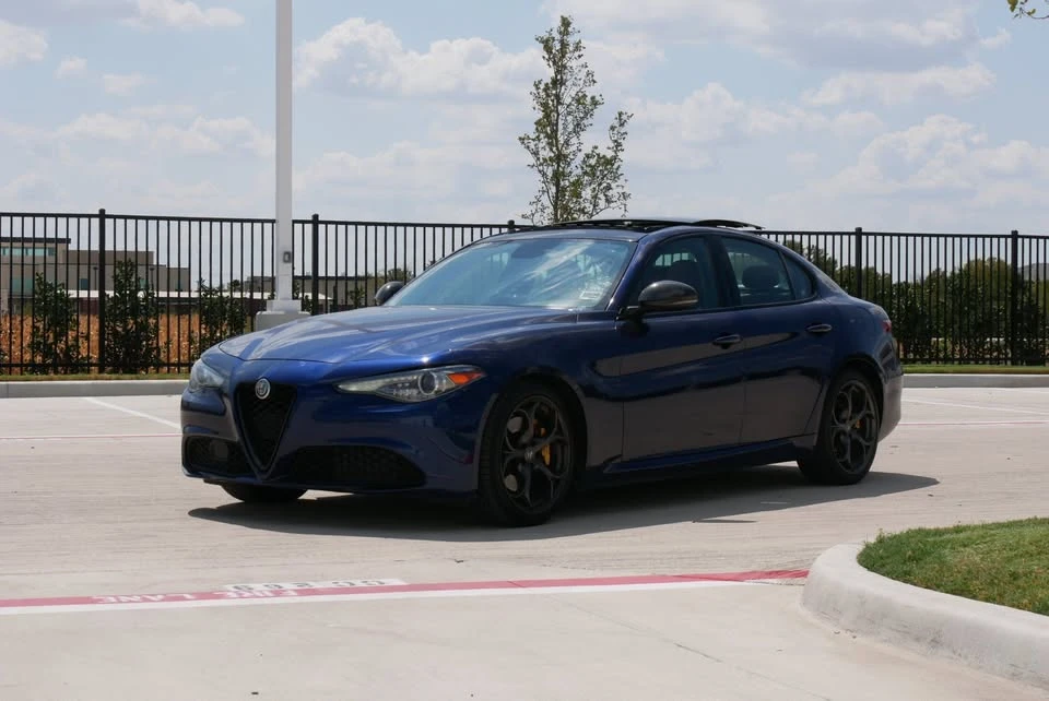 2019 Alfa Romeo Giulia - Image 3 of 16