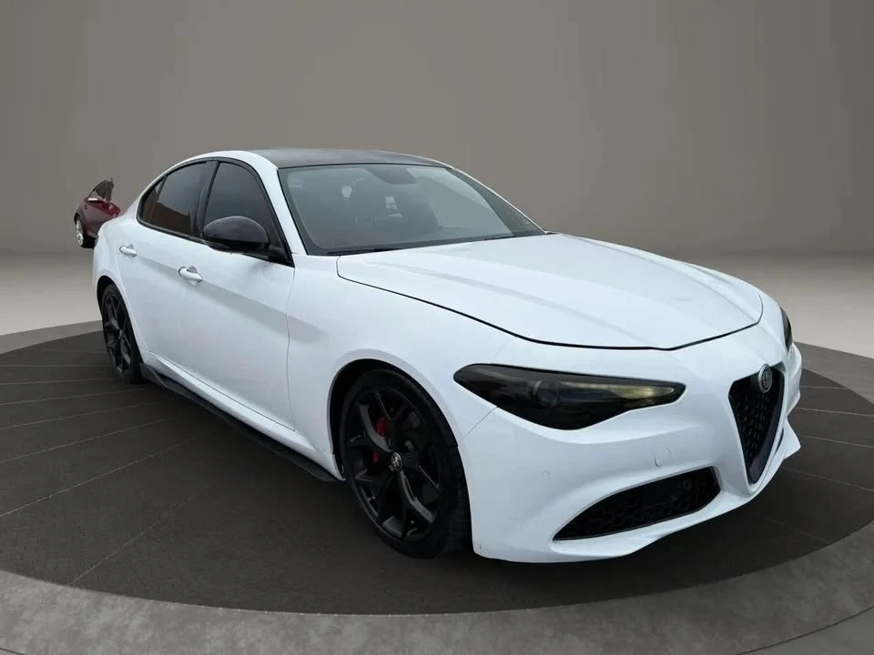 2019 Alfa Romeo Giulia - Image 3 of 16