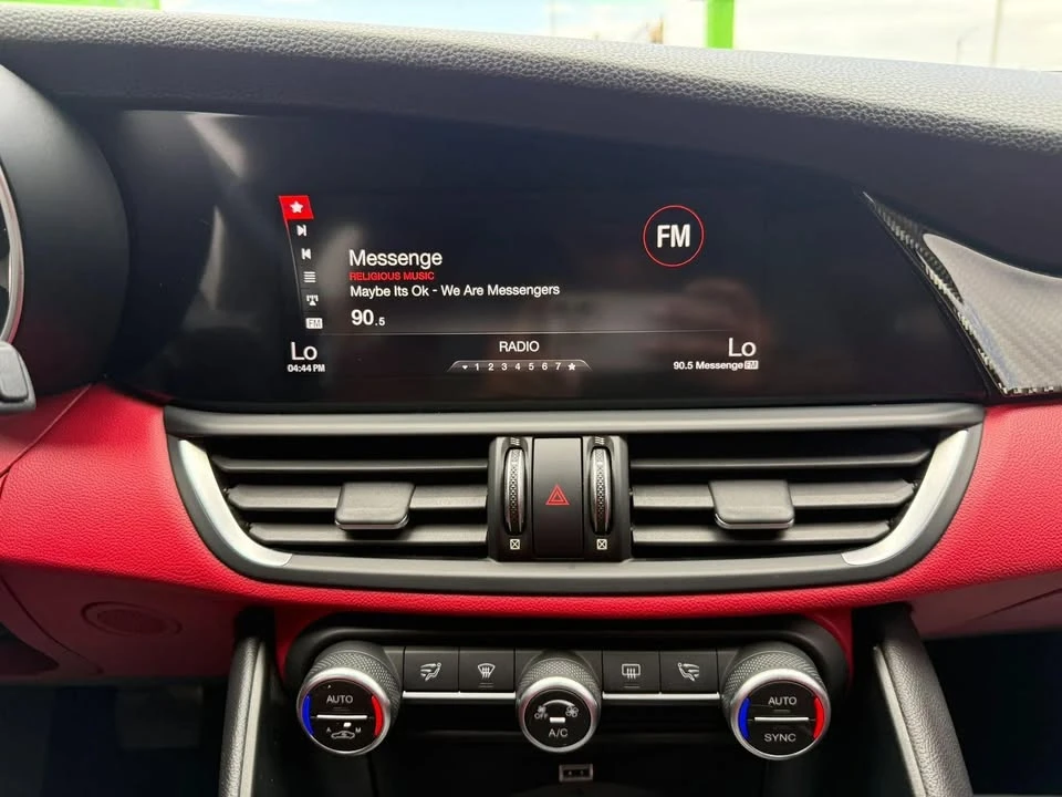 2019 Alfa Romeo Giulia - Image 16 of 16