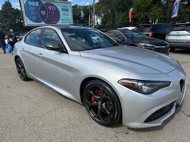 2019 Alfa Romeo Giulia - Image 3 of 20