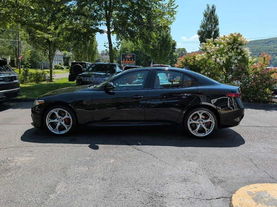 2019 Alfa Romeo Giulia - Image 4 of 20
