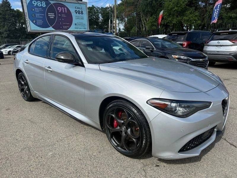 2019 Alfa Romeo Giulia - Image 4 of 20