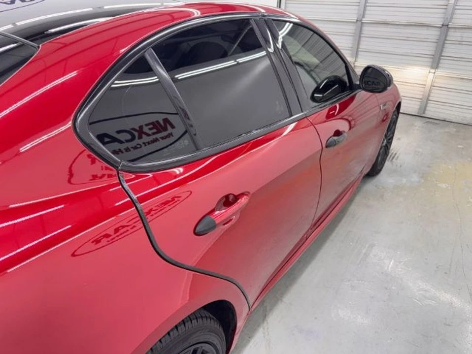 2019 Alfa Romeo Giulia - Image 9 of 20