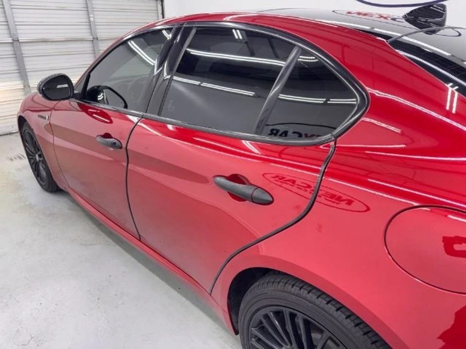 2019 Alfa Romeo Giulia - Image 4 of 20