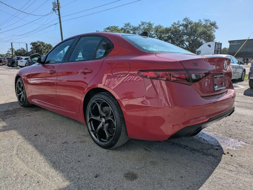 2019 Alfa Romeo Giulia - Image 5 of 20