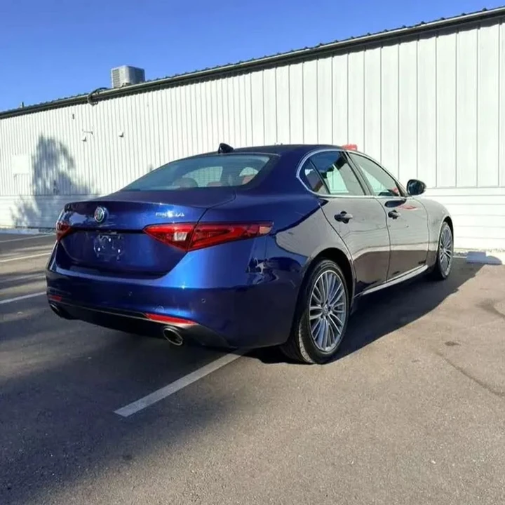 2019 Alfa Romeo Giulia - Image 5 of 19