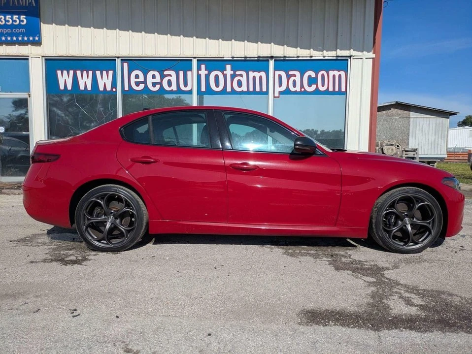 2019 Alfa Romeo Giulia - Image 2 of 20