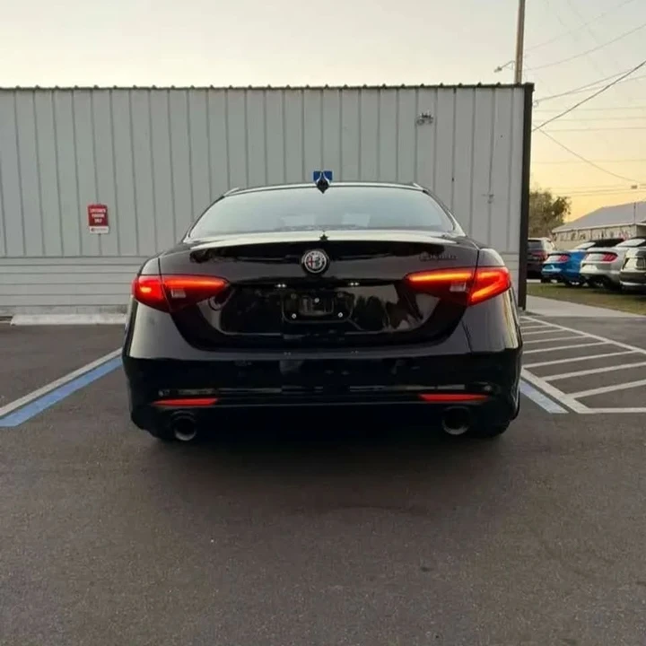 2019 Alfa Romeo Giulia - Image 4 of 13