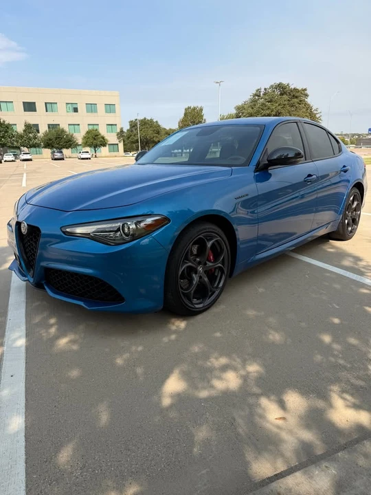 2019 Alfa Romeo Giulia - Image 3 of 15