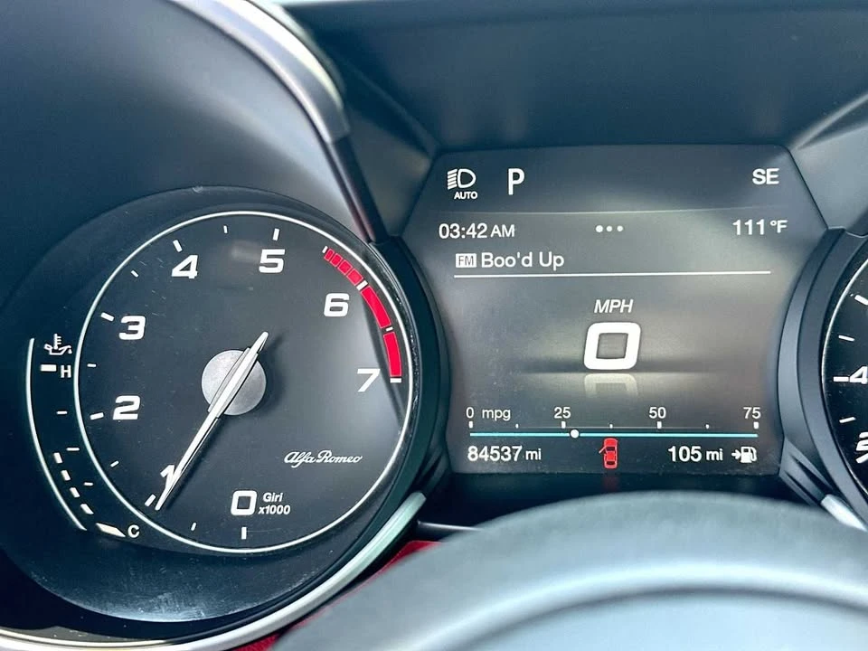 2019 Alfa Romeo Giulia - Image 19 of 20