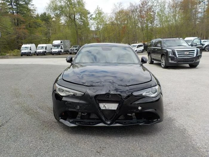2019 Alfa Romeo Giulia - Image 2 of 15