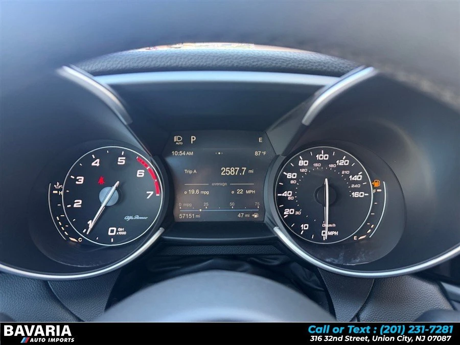 2019 Alfa Romeo Giulia - Image 11 of 20