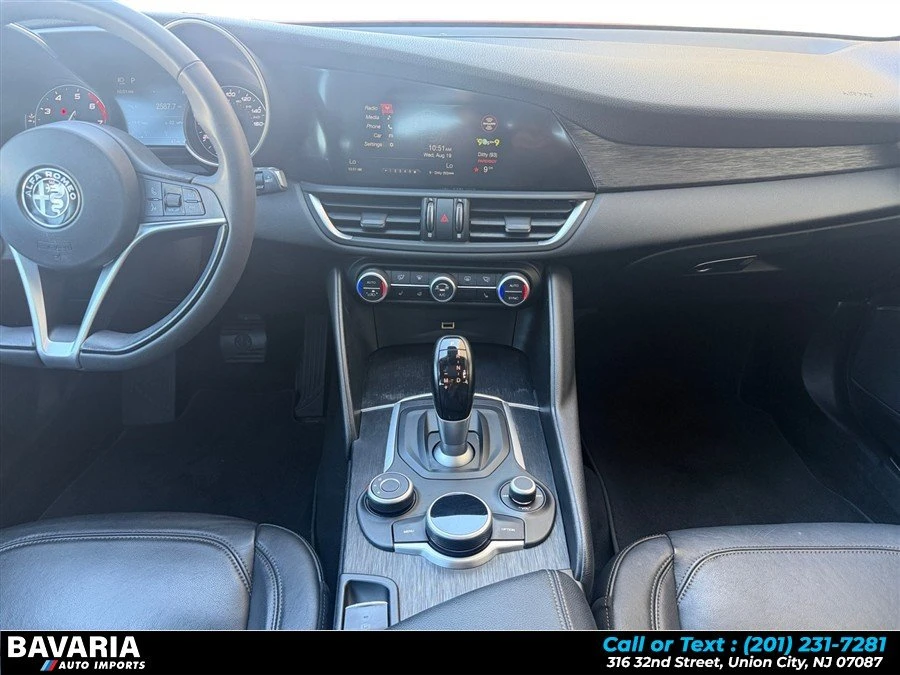 2019 Alfa Romeo Giulia - Image 12 of 20