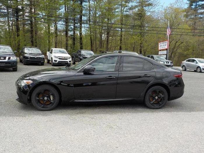 2019 Alfa Romeo Giulia - Image 7 of 15