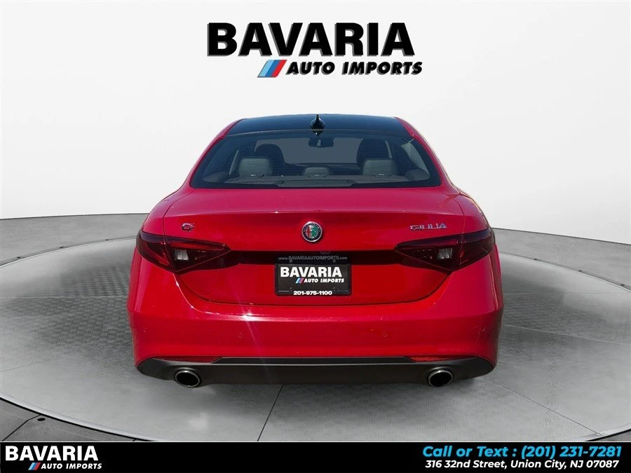 2019 Alfa Romeo Giulia - Image 3 of 20