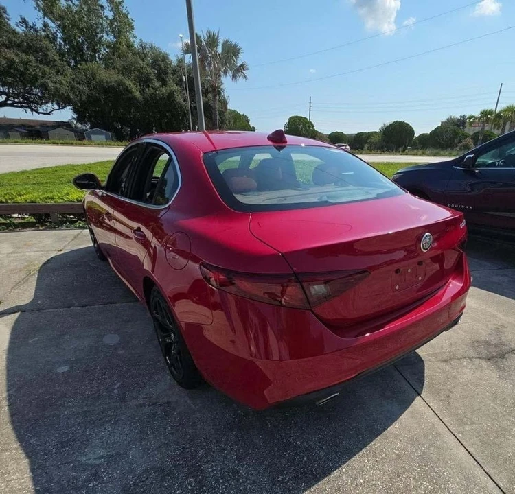 2019 Alfa Romeo Giulia - Image 2 of 17
