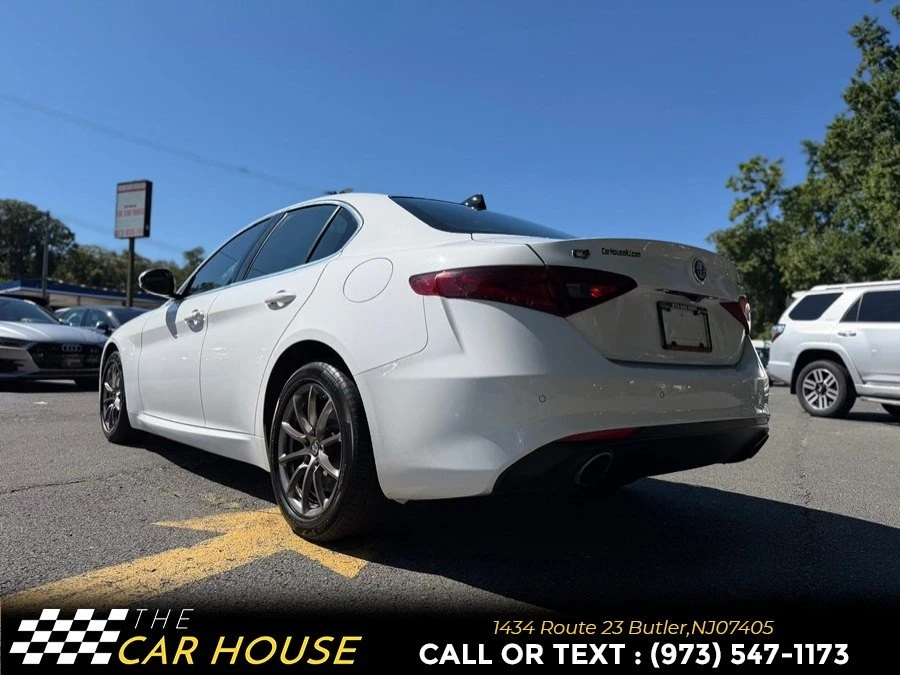 2019 Alfa Romeo Giulia - Image 4 of 19