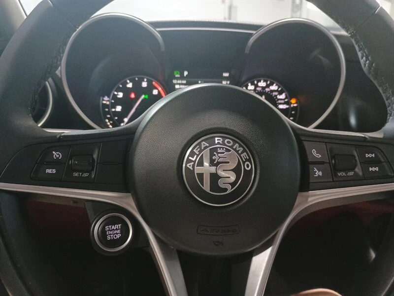 2019 Alfa Romeo Giulia - Image 20 of 20