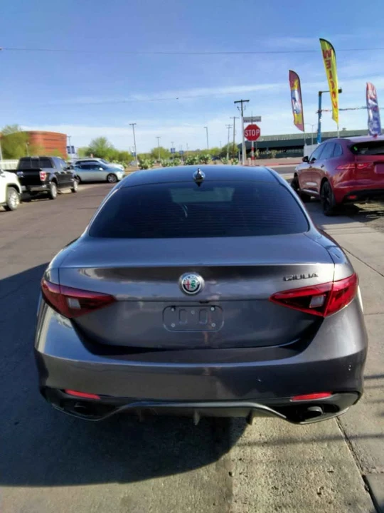 2019 Alfa Romeo Giulia - Image 4 of 20