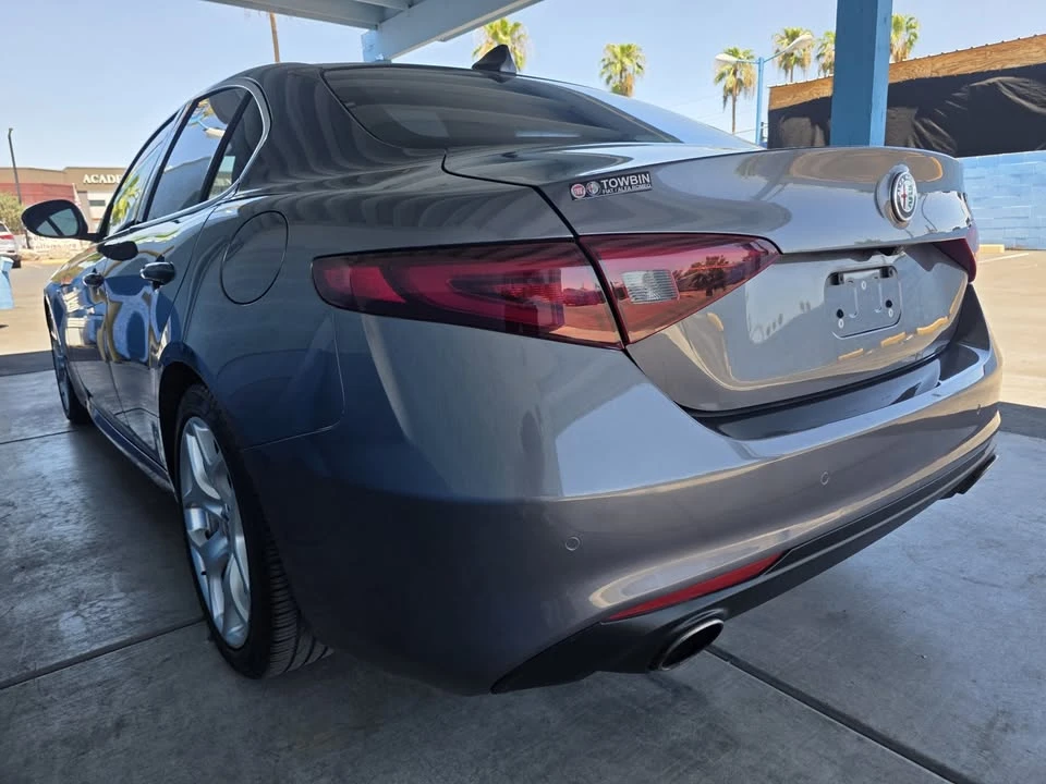 2019 Alfa Romeo Giulia - Image 5 of 18