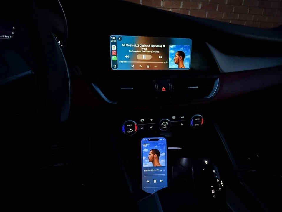 2019 Alfa Romeo Giulia - Image 18 of 20