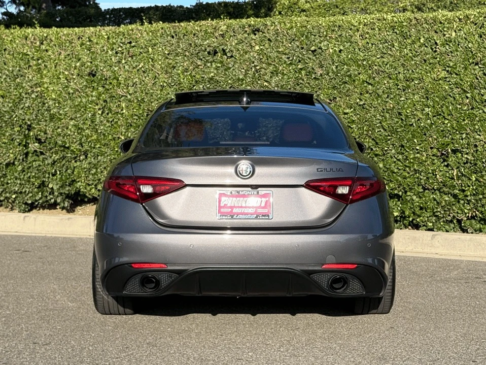 2019 Alfa Romeo Giulia - Image 6 of 20