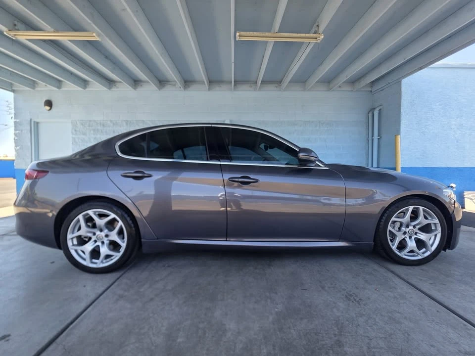 2019 Alfa Romeo Giulia - Image 2 of 18