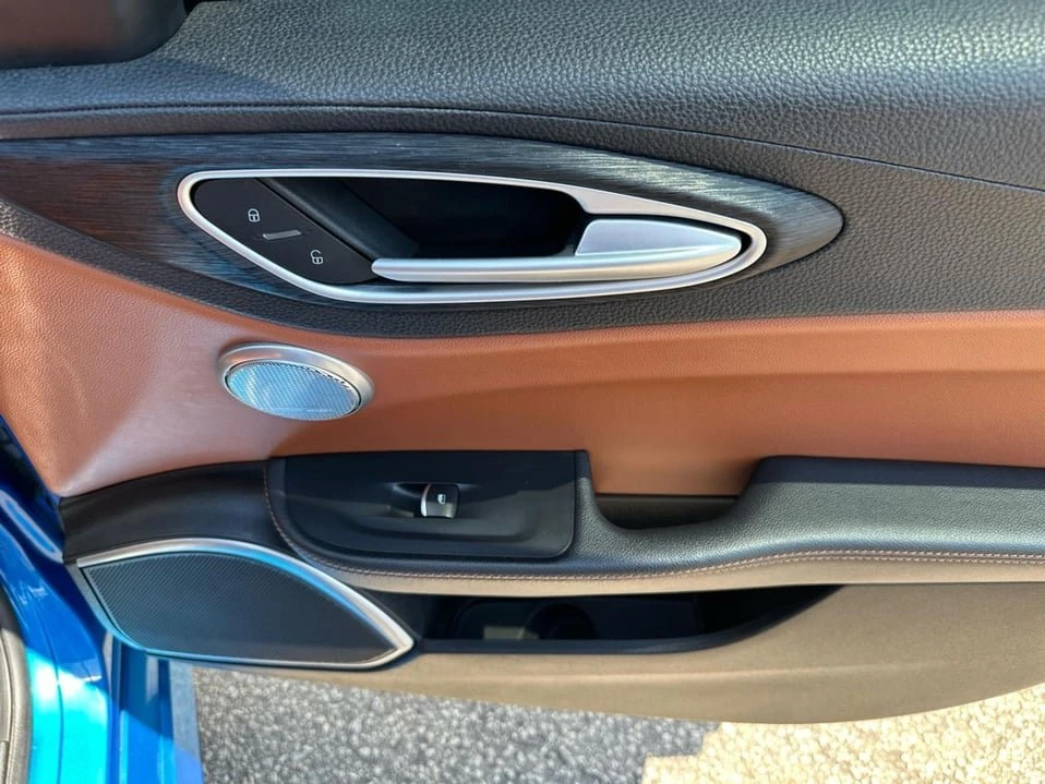 2019 Alfa Romeo Giulia - Image 19 of 20