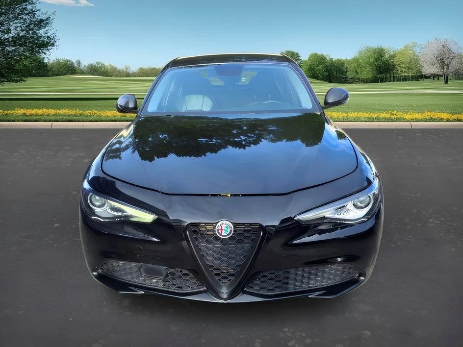 2019 Alfa Romeo Giulia - Image 2 of 9