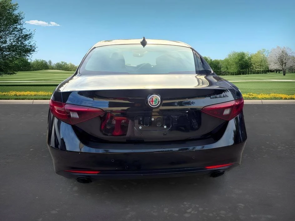 2019 Alfa Romeo Giulia - Image 5 of 9