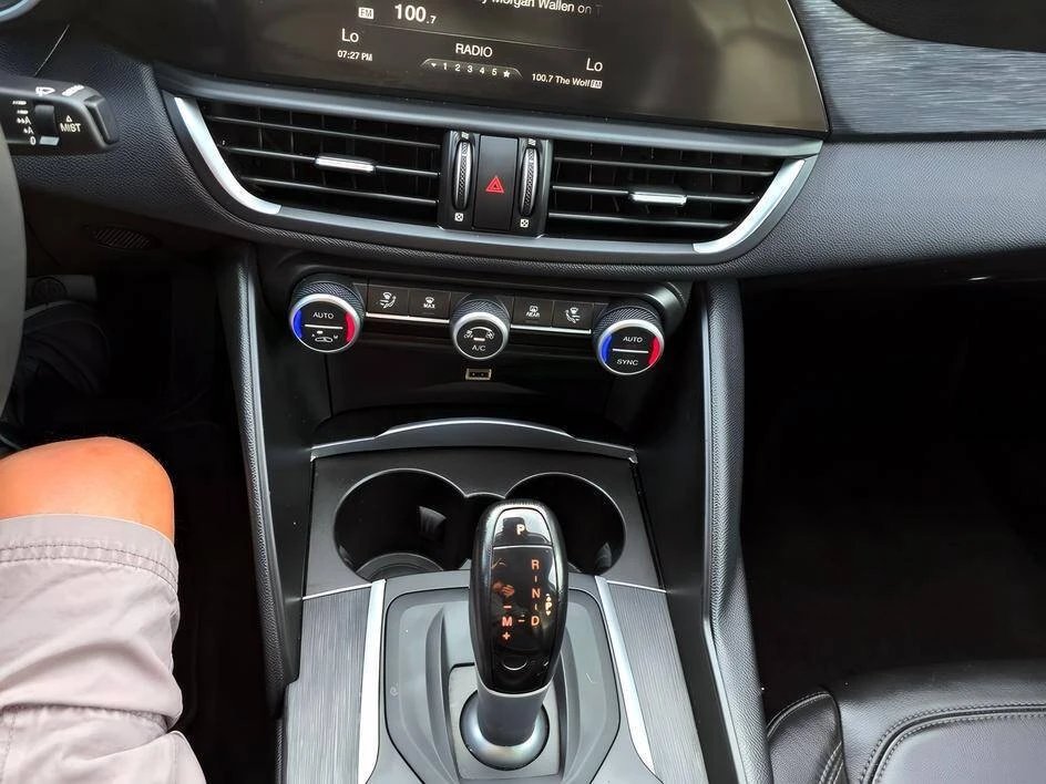2019 Alfa Romeo Giulia - Image 6 of 9