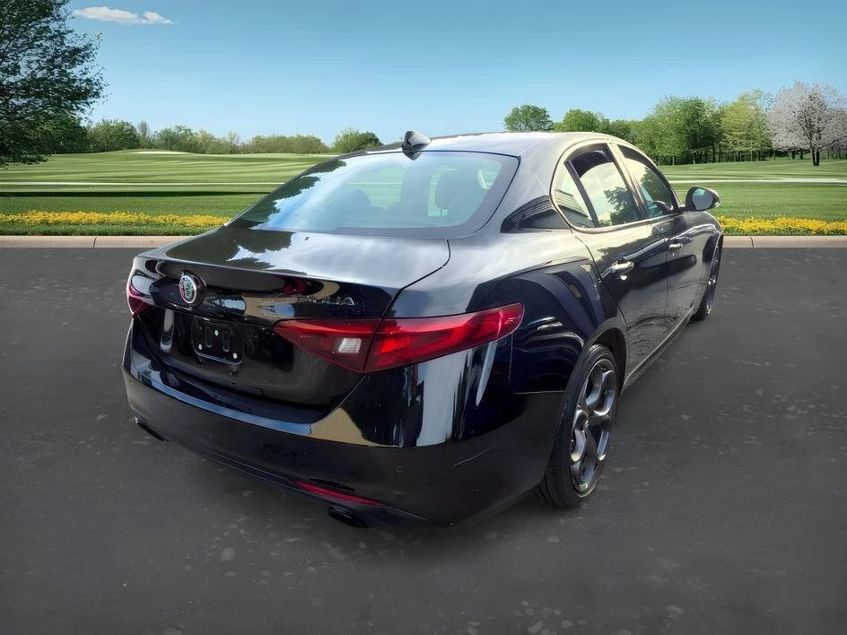 2019 Alfa Romeo Giulia - Image 9 of 9