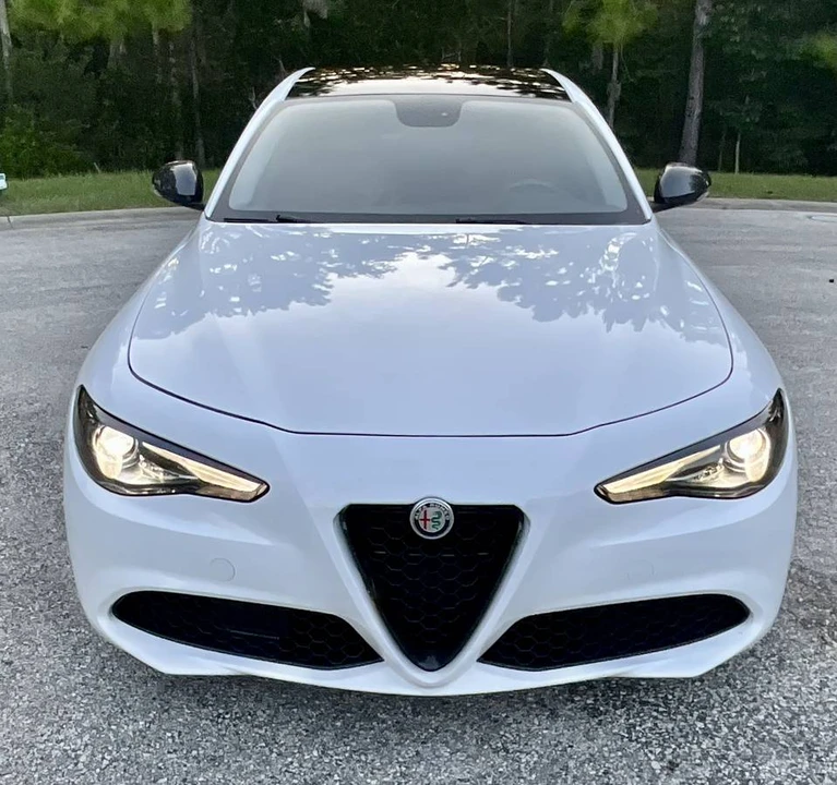 2016 Alfa Romeo Giulia - Image 3 of 24