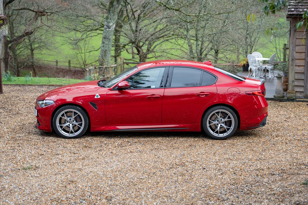 2017 Alfa Romeo Giulia Quadrifoglio - Image 4 of 31