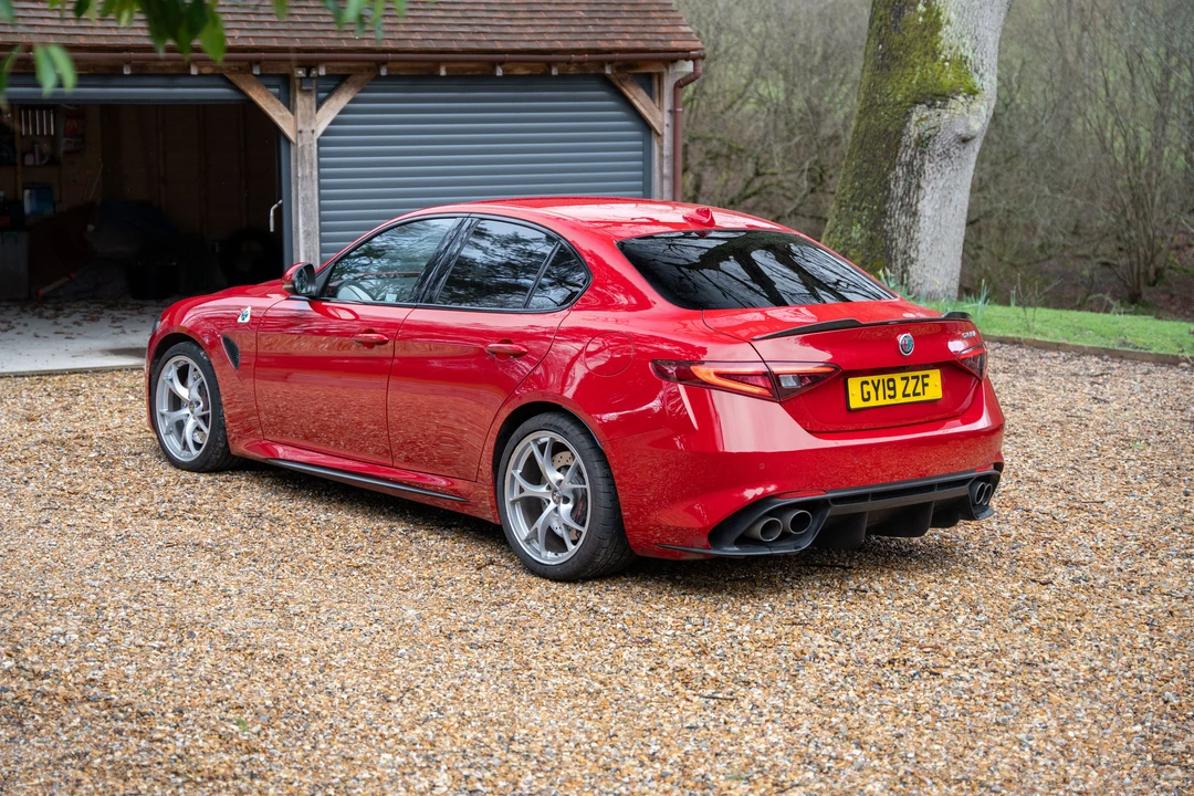 2017 Alfa Romeo Giulia Quadrifoglio - Image 5 of 31