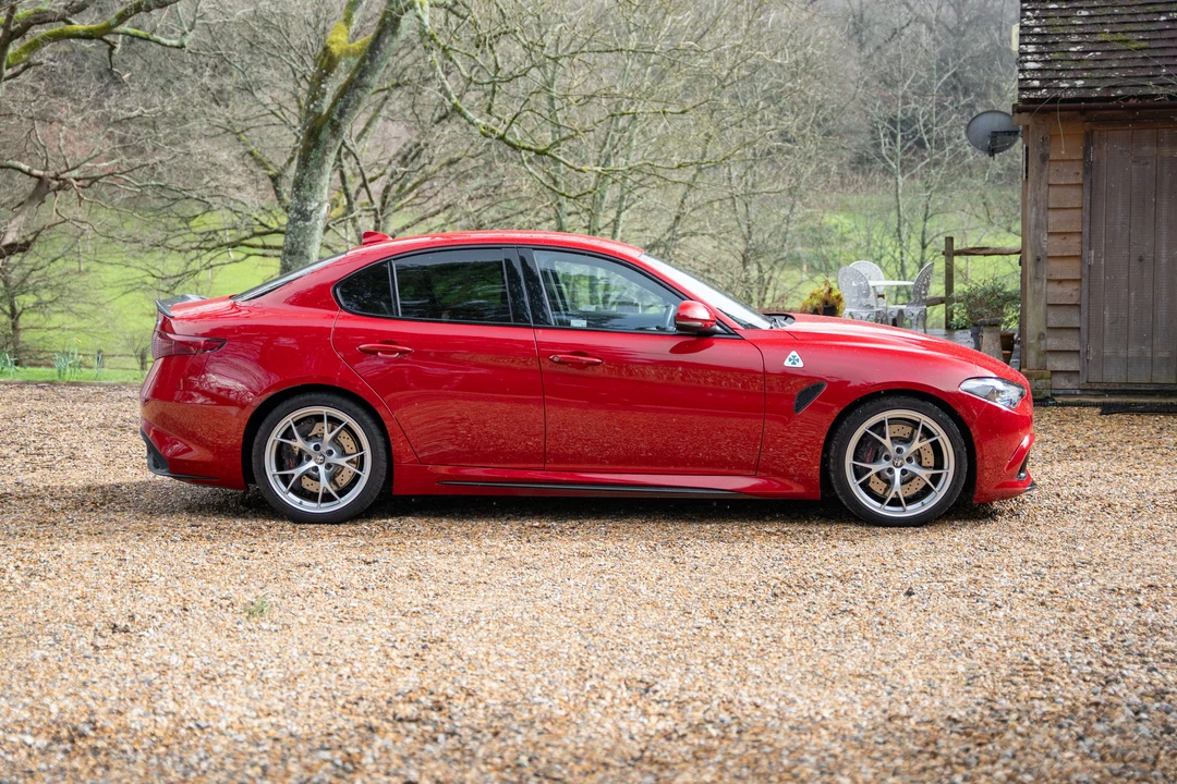 2017 Alfa Romeo Giulia Quadrifoglio - Image 8 of 31